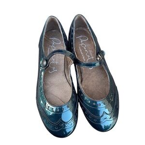 Papanatas Patent Leather Kids Dress Shoes size 32